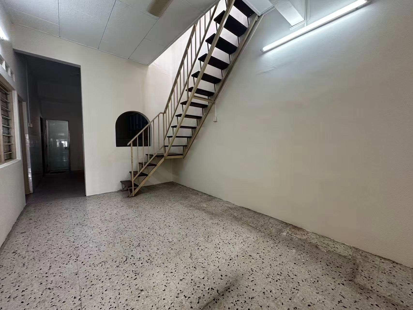 Pasir Puteh Taman Shatin Good Condition Single Storey Houae for Sale Ipoh - Image 5