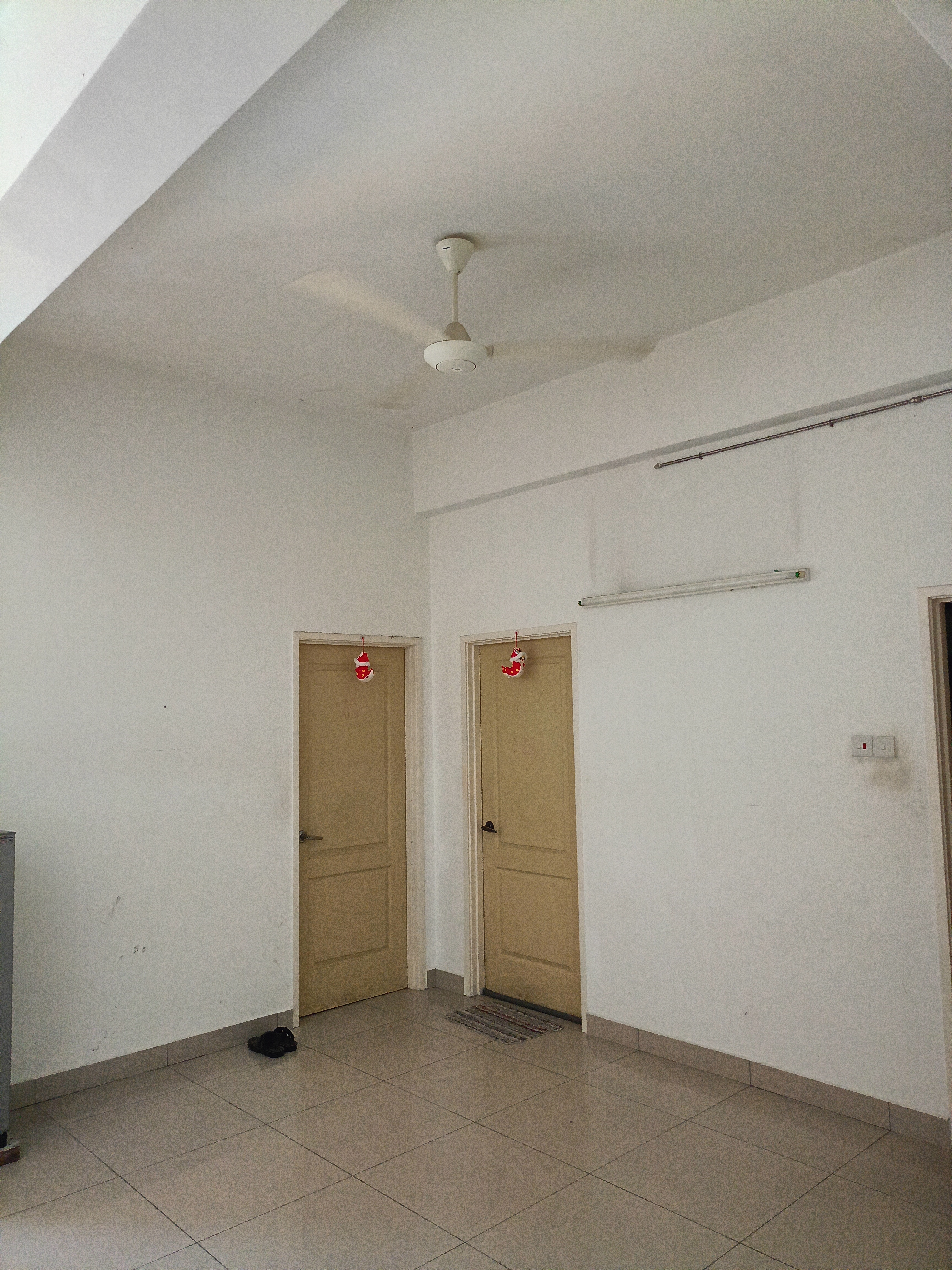 I-Regency Condominium Selling below market value / price - Image 4