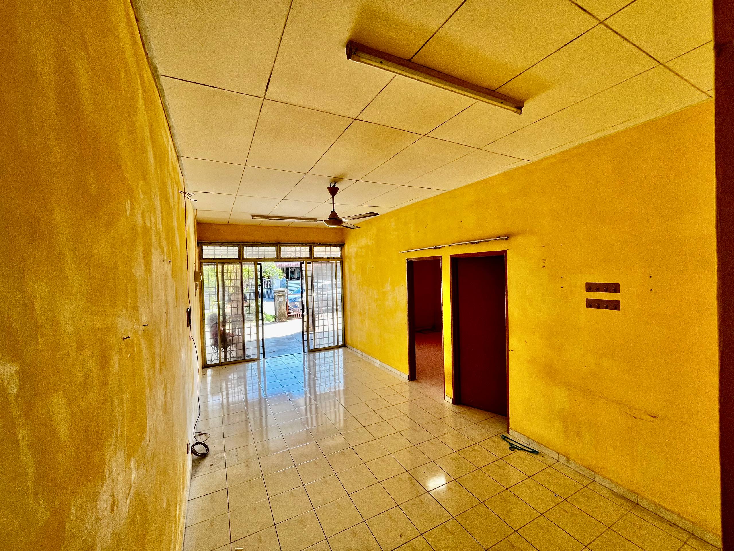 Well-Maintained 3BR Single Storey Terrace in Bandar Amanjaya Zon Mawar - Freehold - Image 6