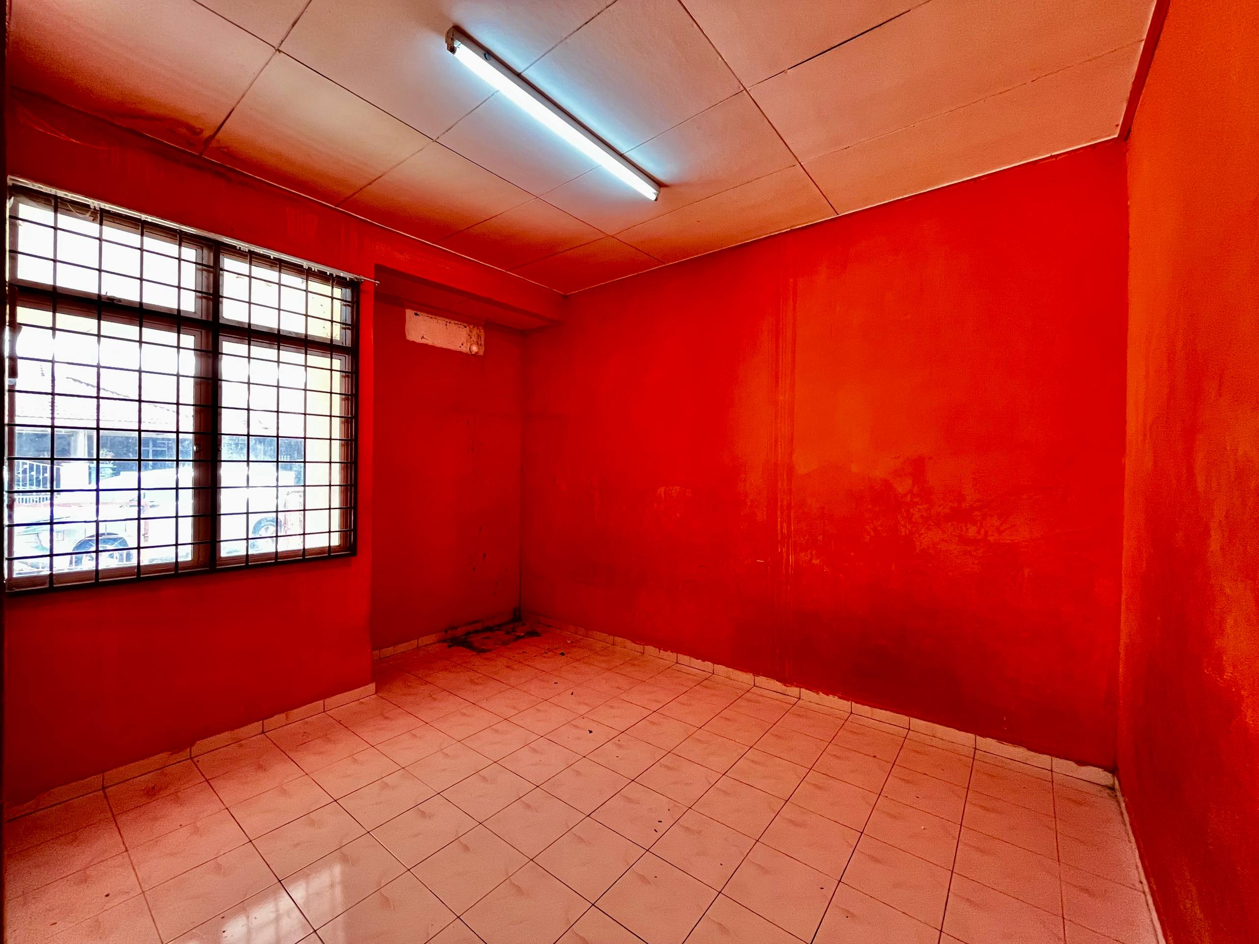 Well-Maintained 3BR Single Storey Terrace in Bandar Amanjaya Zon Mawar - Freehold - Image 5