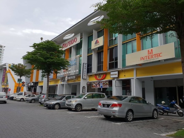 BayAvenue Ground Floor Shop Office FOR RENT @ Bayan Indah near Queensbay Mall 