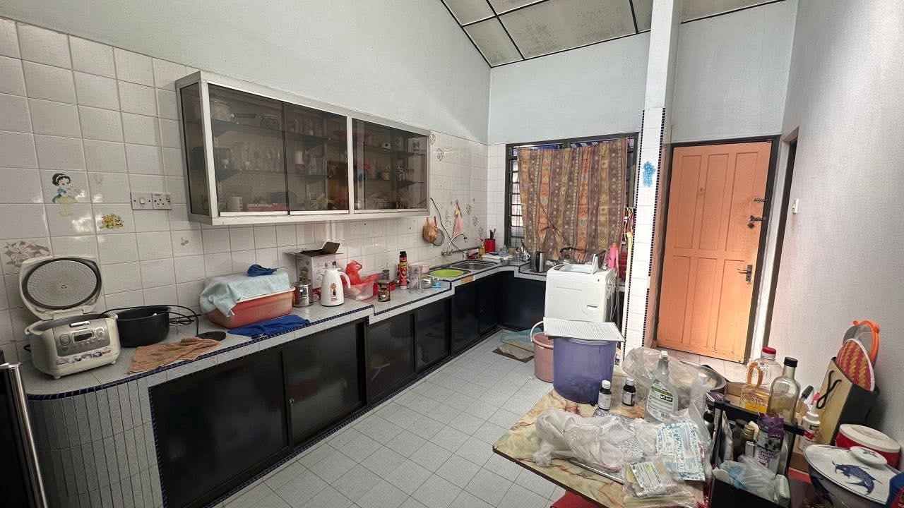 Menglembu Taman Sentosa  Single storey Conner House For sale - Image 12