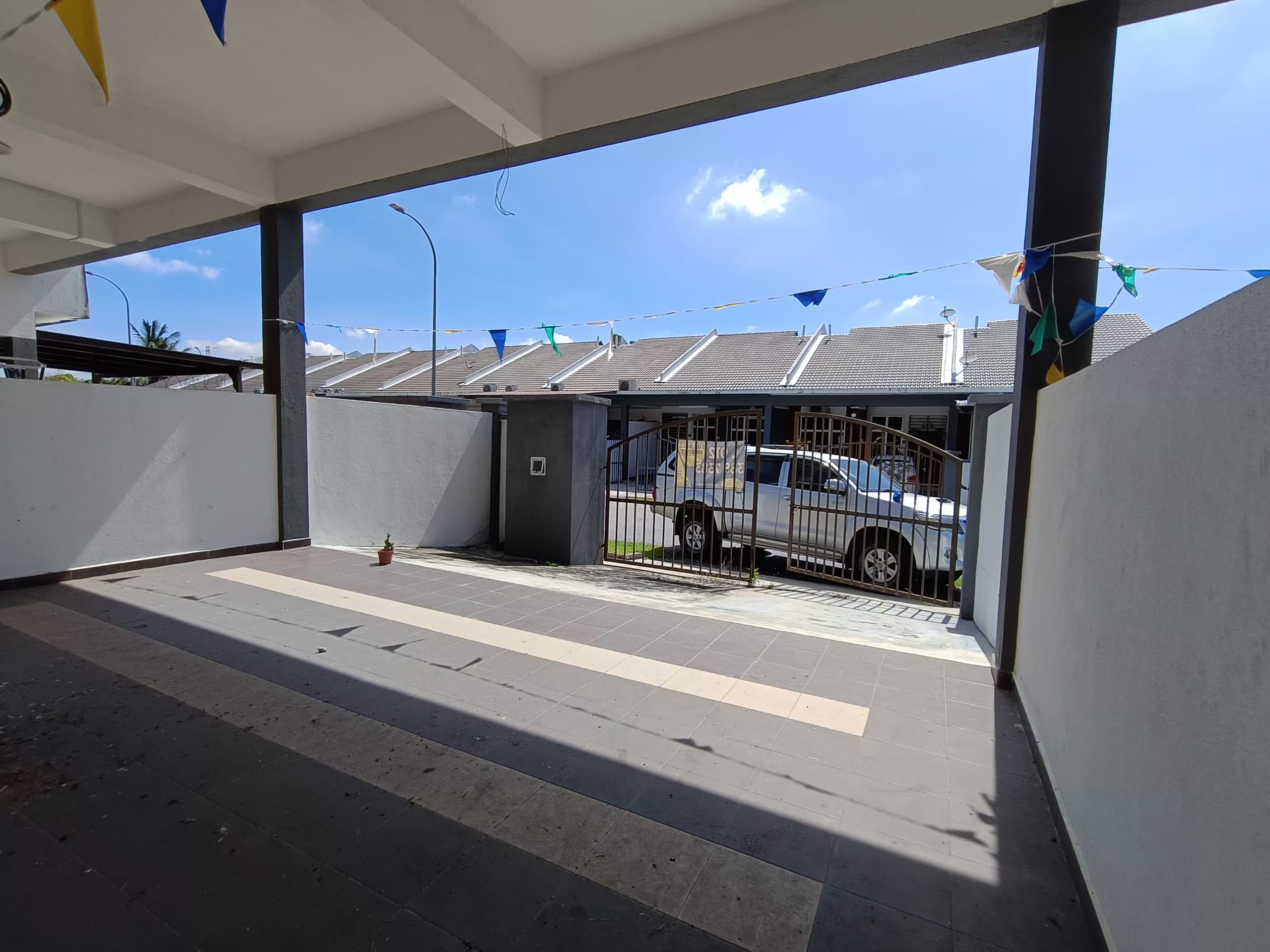 BELOW MARKET VALUE Single Storey Terrace Taman Lukut Merati Port Dickson Negeri Sembilan  - Image 3