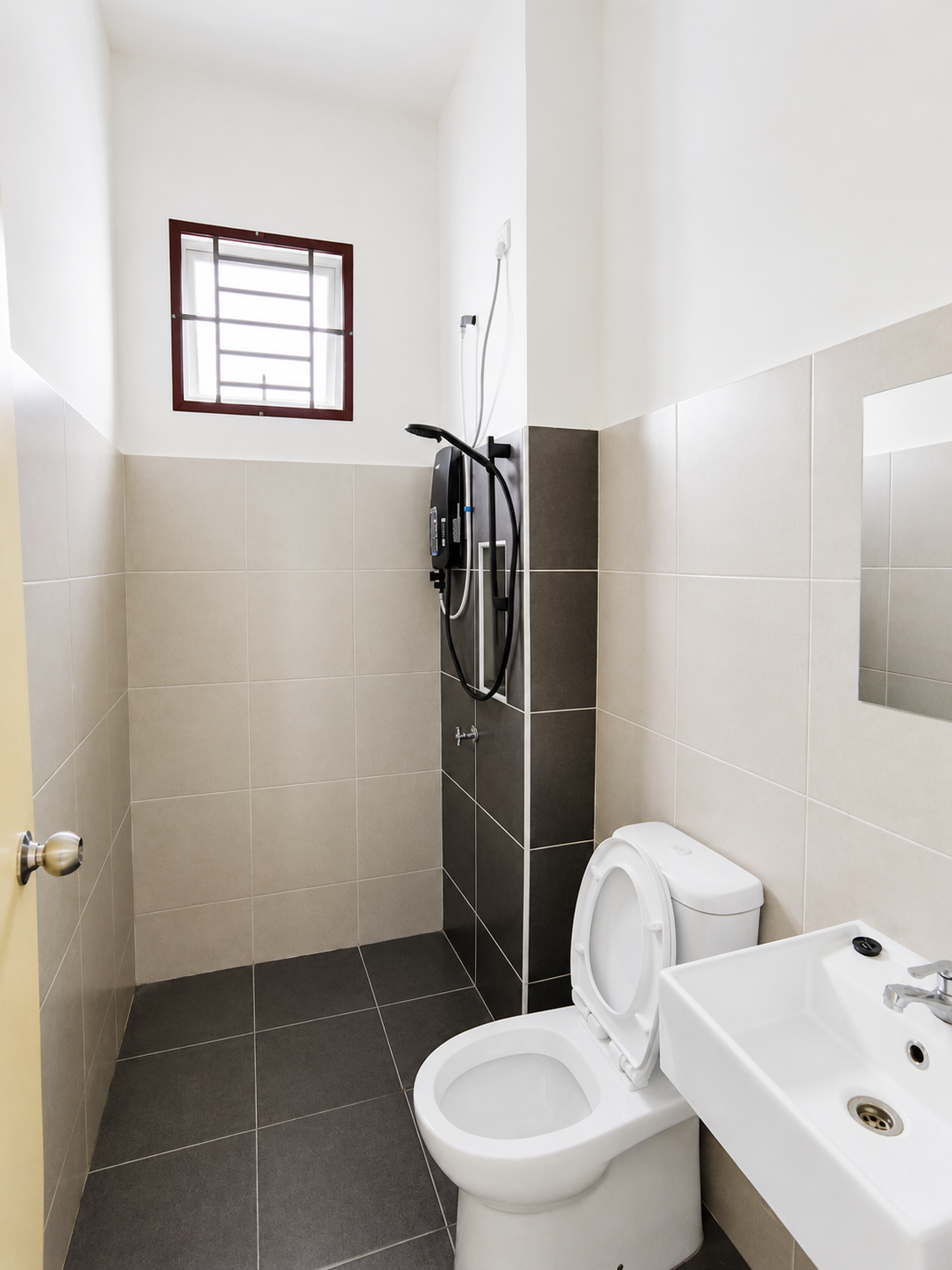 Fully Furnished 4 Bedroom House For Rent Bandar Putra Kulai | RM2,500 - Image 13