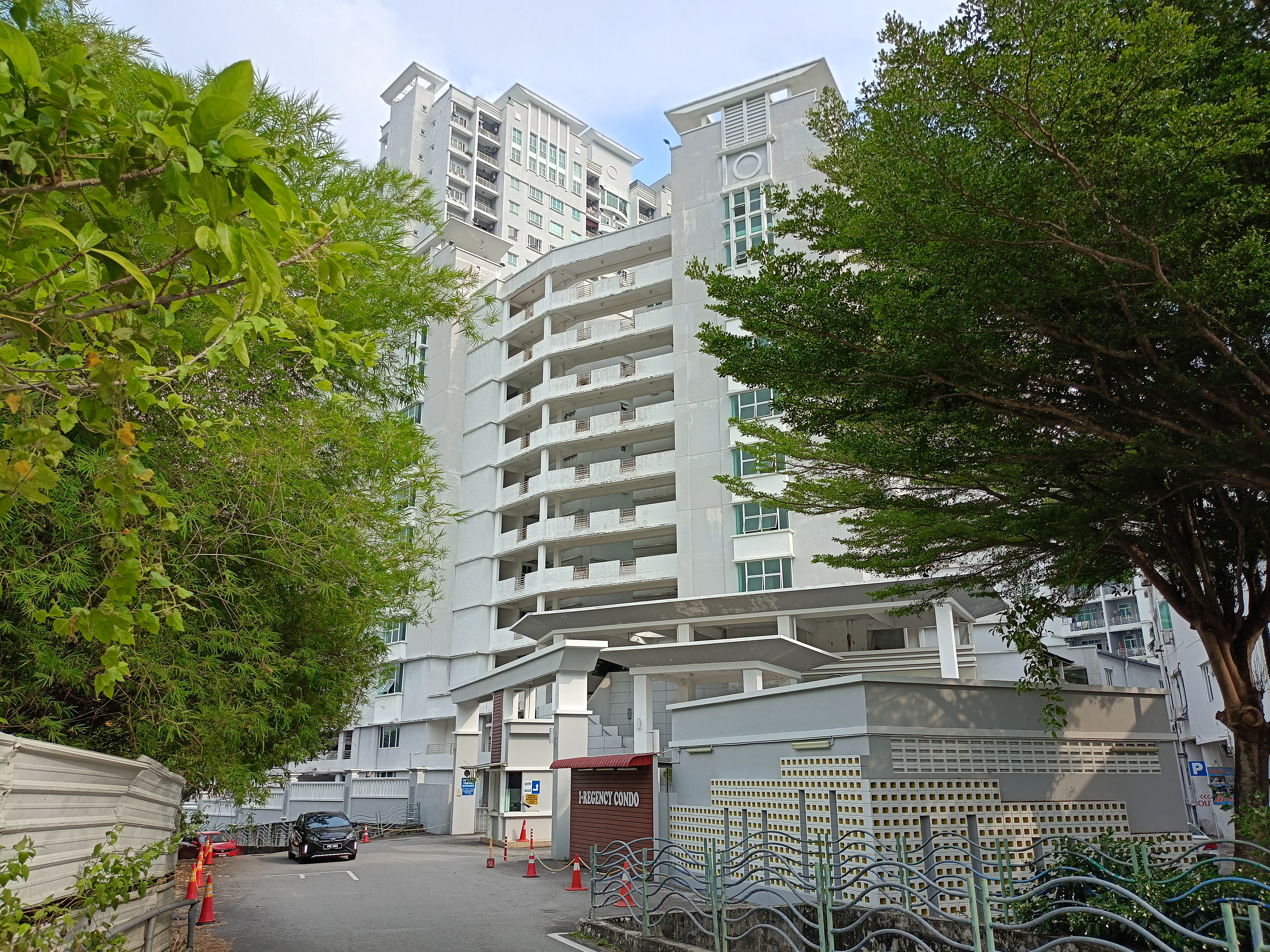 I-Regency Condominium 1325sf Block A, 2 carparks, @Gelugor Penang - Image 5