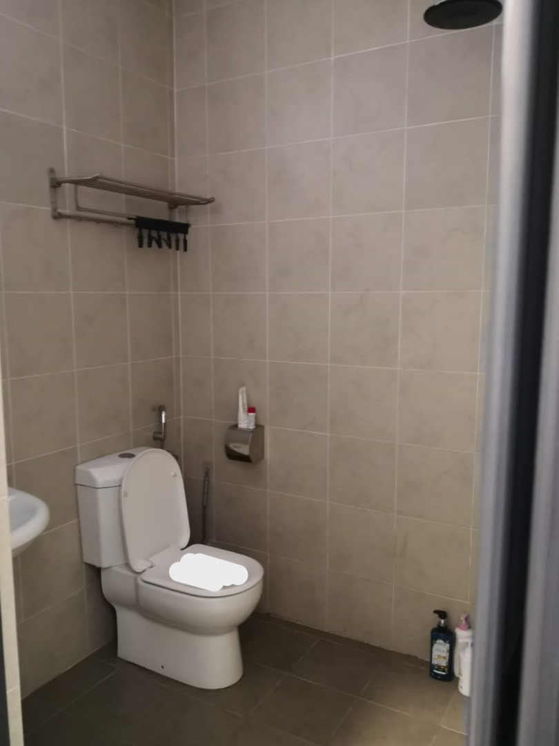Renovated, 2 Storey Intermediate house, Laman Glenmarie,Shah Alam - Image 11