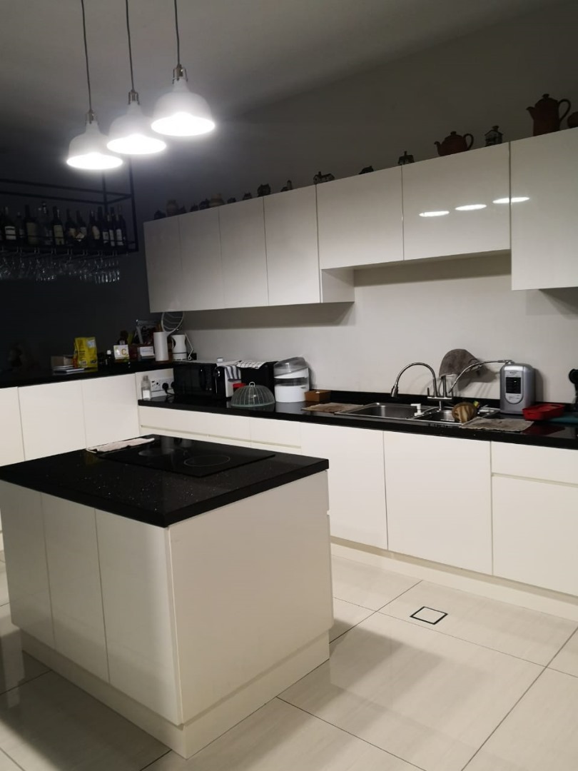 Renovated, 2 Storey Intermediate house, Laman Glenmarie,Shah Alam - Image 2