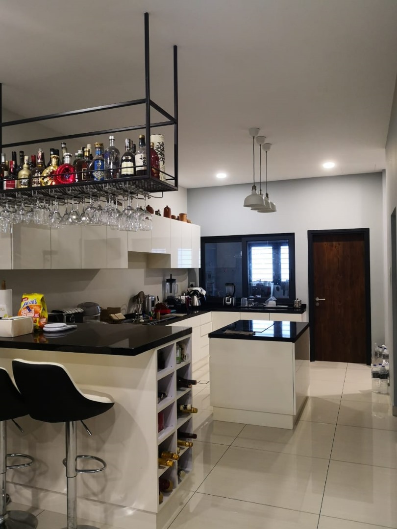 Renovated, 2 Storey Intermediate house, Laman Glenmarie,Shah Alam - Image 3