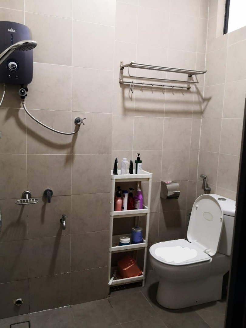 Renovated, 2 Storey Intermediate house, Laman Glenmarie,Shah Alam - Image 10