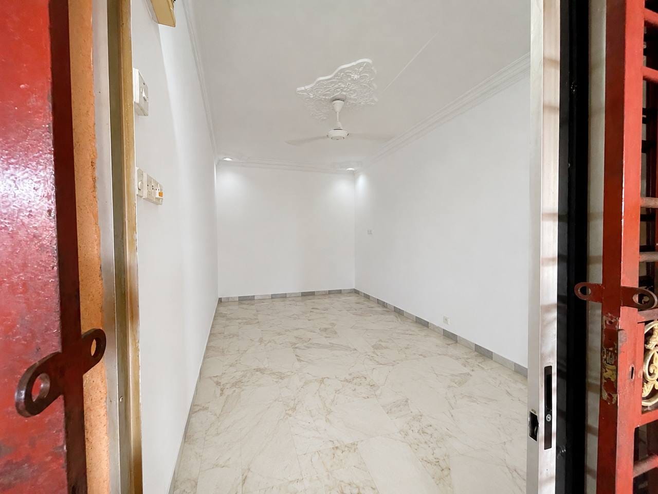 FOR SALE | BUKIT Naga !!️Rumah Single Storey Terrace Intermediate!!️  Mencari rumah teres setingkat untuk own stay di lokasi yang mudah akses?  RM378,000 (Nego) - Image 4