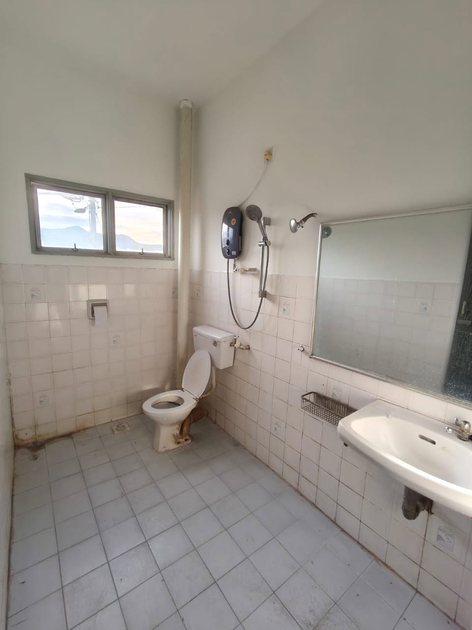 Pengkalan Taman Rasa Sayang Corner Double Storey House For Sale Ipoh  - Image 12