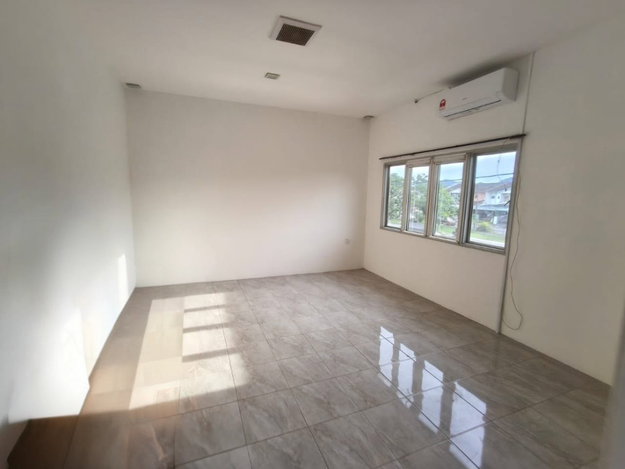 Pengkalan Taman Rasa Sayang Corner Double Storey House For Sale Ipoh  - Image 9