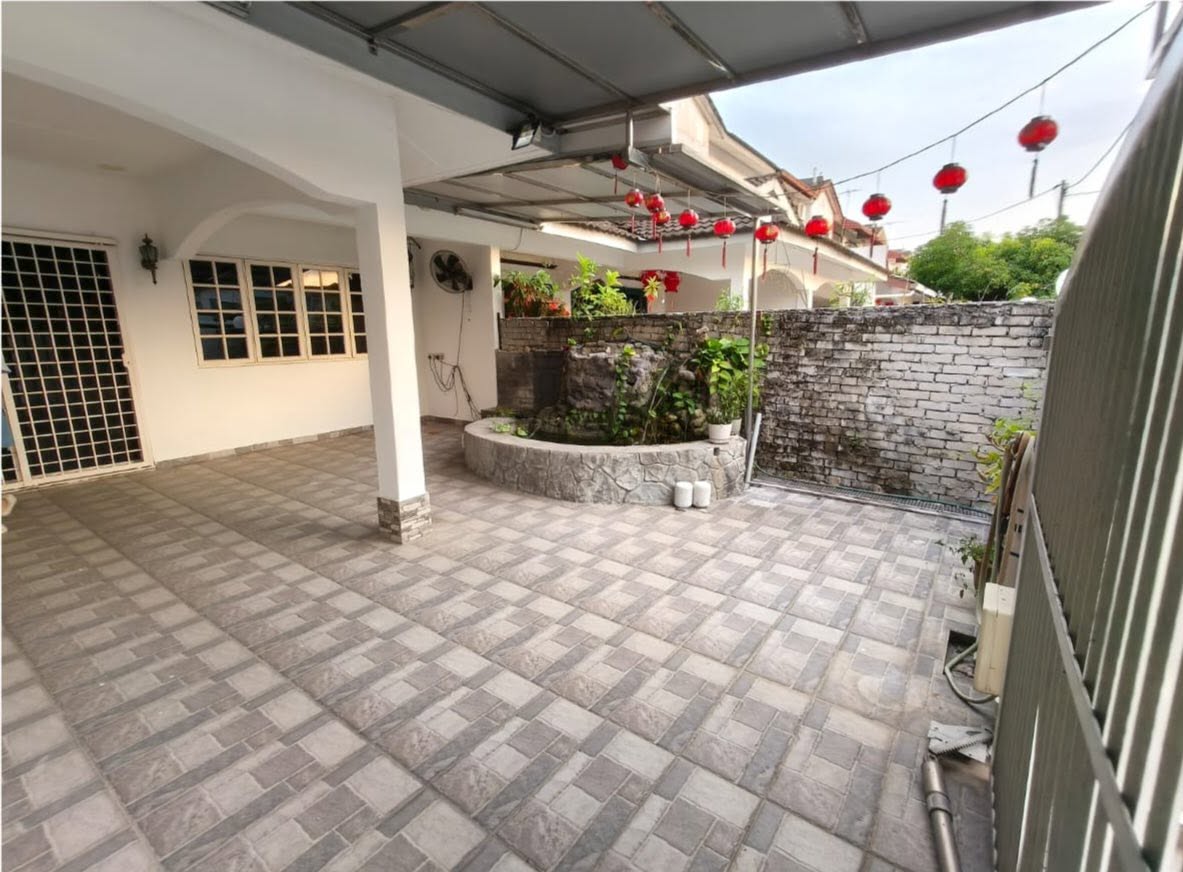 Pengkalan Taman Rasa Sayang Corner Double Storey House For Sale Ipoh  - Image 3