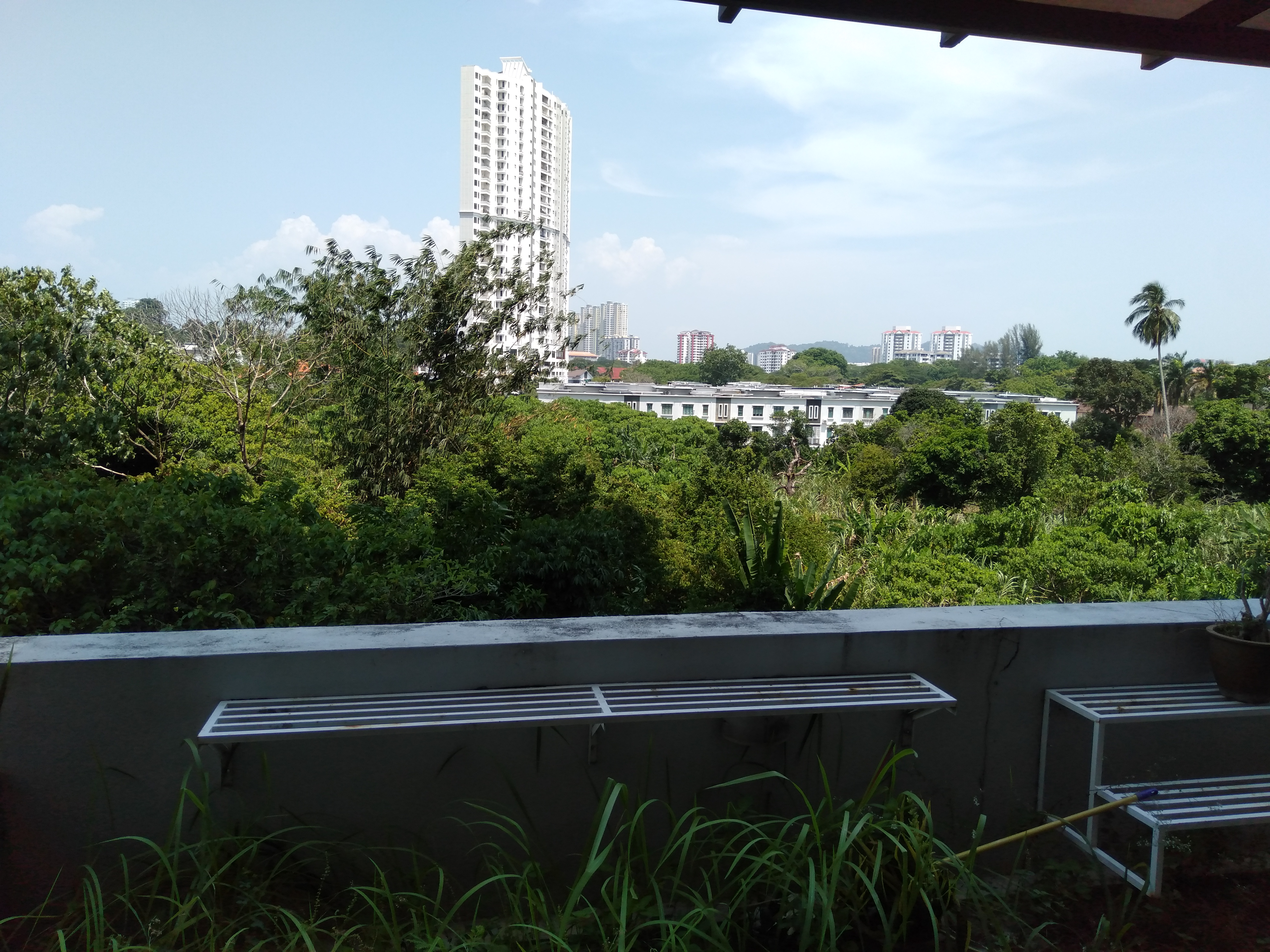 FOR SALE -GARDEN UNIT AT I-REGENCY WITH 2 CARPARK - Image 3