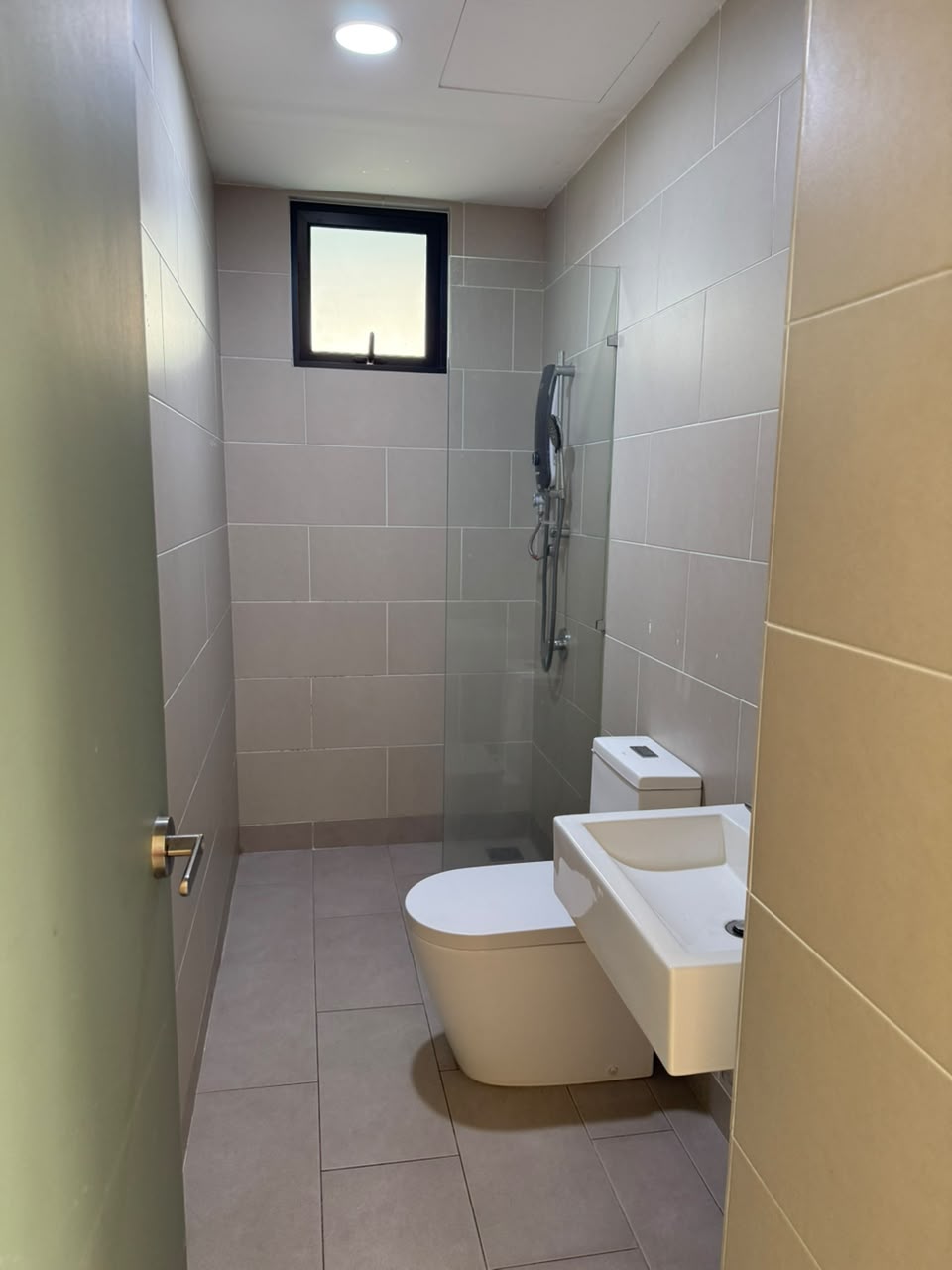 Condo for Rent at Fortune Centra, 3 Bedrooms, 1001 sqft - Image 12
