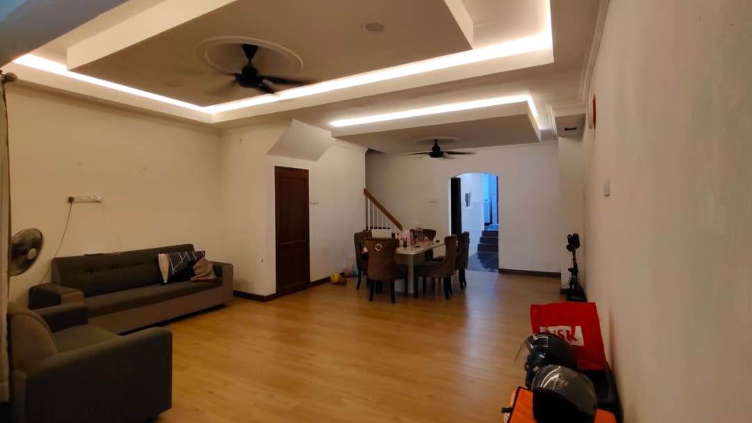 RUMAH Double Storey |FREEHOLD | FULLY RENOVATED & FULLY FURNISHED Untuk DiJUAL - Image 3