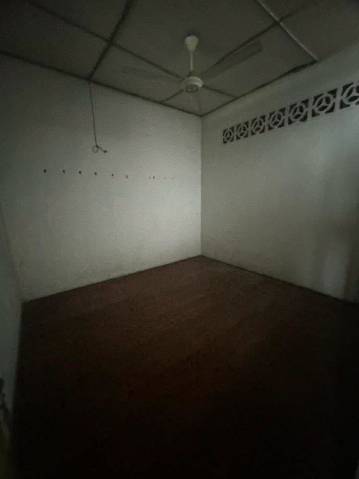 Menglembu Taman Hong Kong Single Storey Terrace House For Sale - Image 8