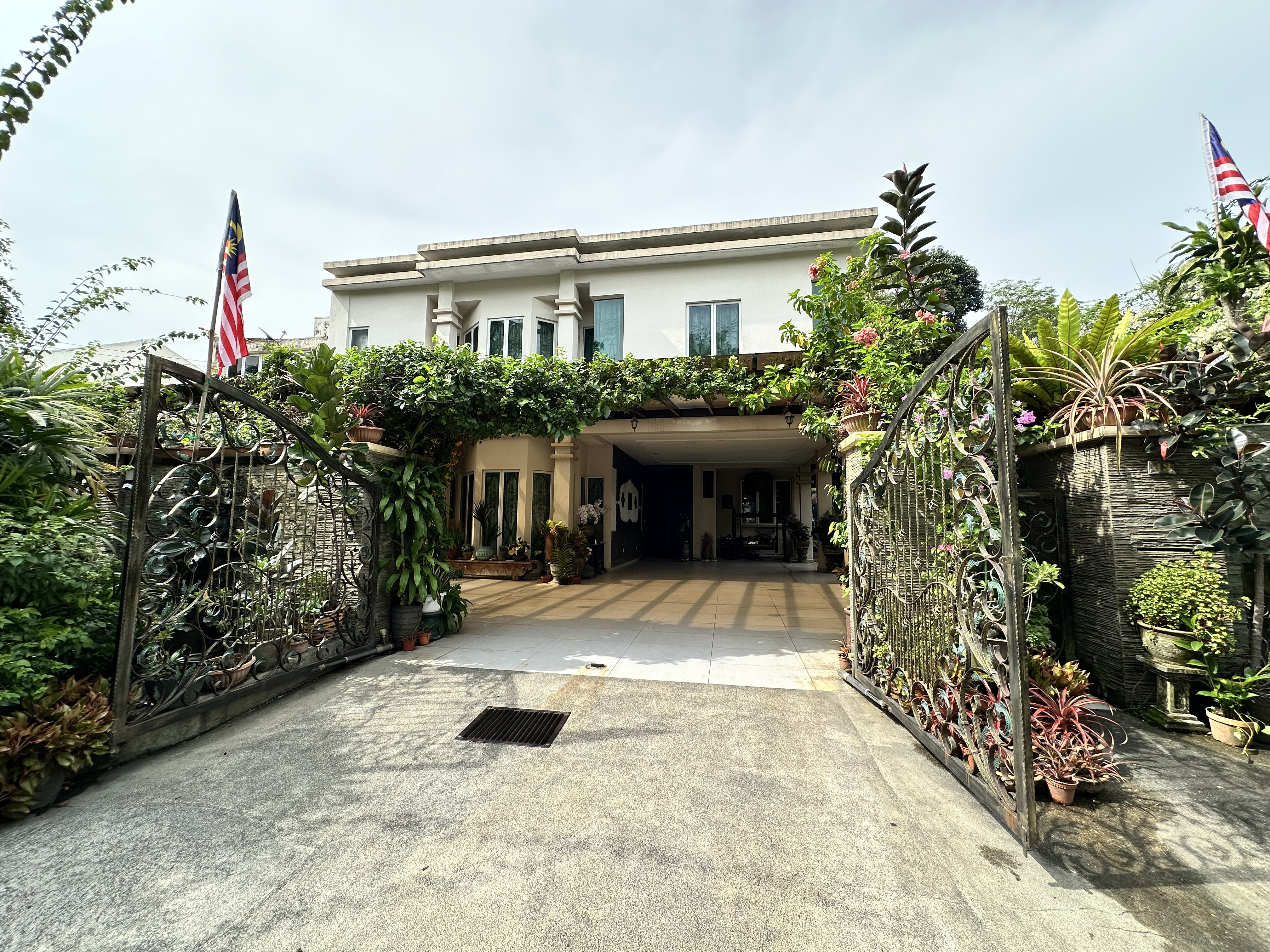 2 Storeys Semi Detached Corner @ SS4 Kelan Jaya Petaling Jaya - Image 3