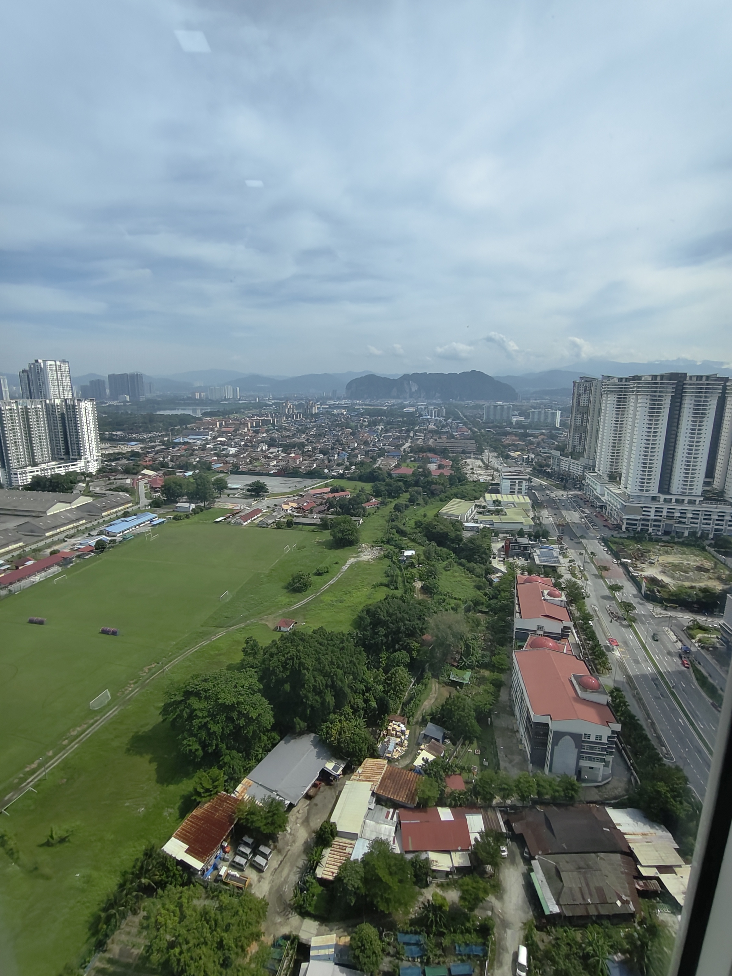 [HIGHEST FLOOR CORNER] Desa Sentul Condo @ Kuala Lumpur – RM25k+ Upgrades & 2CP