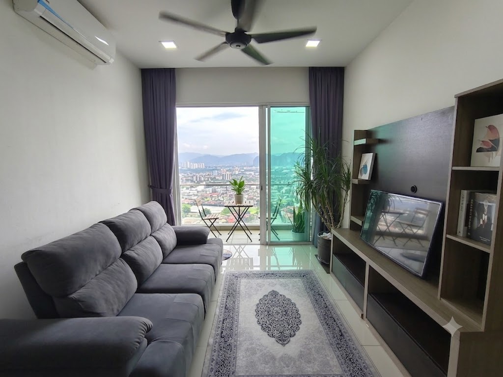 [HIGHEST FLOOR CORNER] Desa Sentul Condo @ Kuala Lumpur – RM25k+ Upgrades & 2CP - Image 2