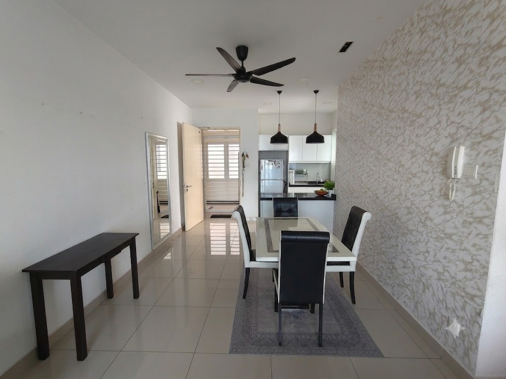 [HIGHEST FLOOR CORNER] Desa Sentul Condo @ Kuala Lumpur – RM25k+ Upgrades & 2CP - Image 3