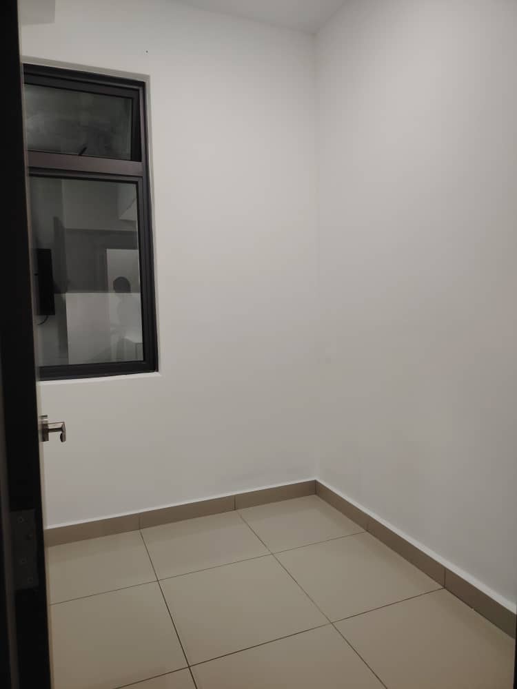 Condo for Rent at The Henge Residence, 1300 sqft - Image 6