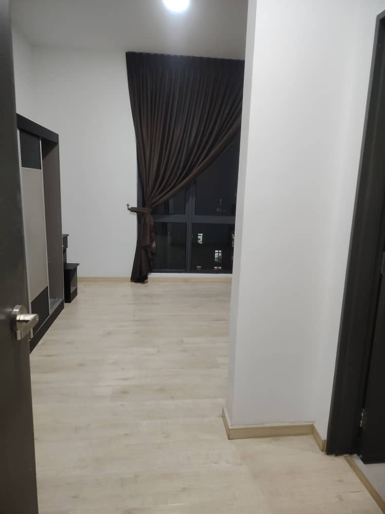 Condo for Rent at The Henge Residence, 1300 sqft - Image 13
