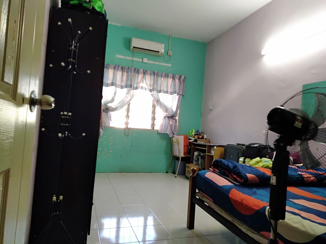 Spacious 4BR Double Storey Terrace For Sale at Taman Medan Pengkalan Megah - Image 10