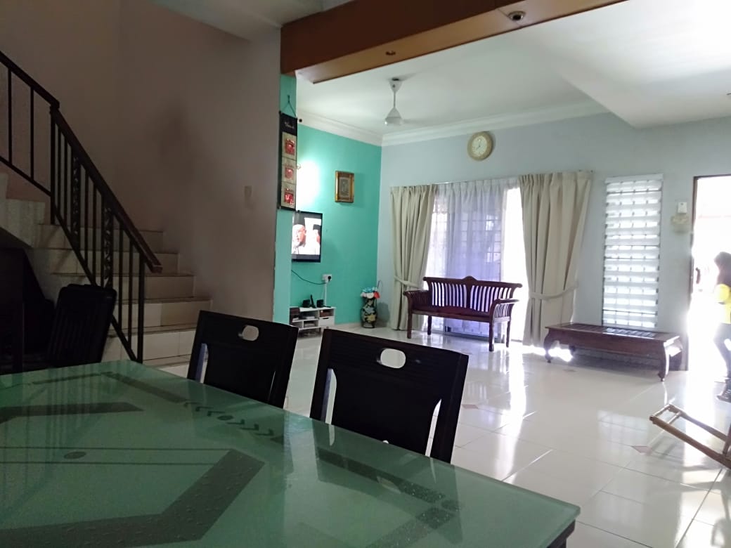Spacious 4BR Double Storey Terrace For Sale at Taman Medan Pengkalan Megah - Image 4