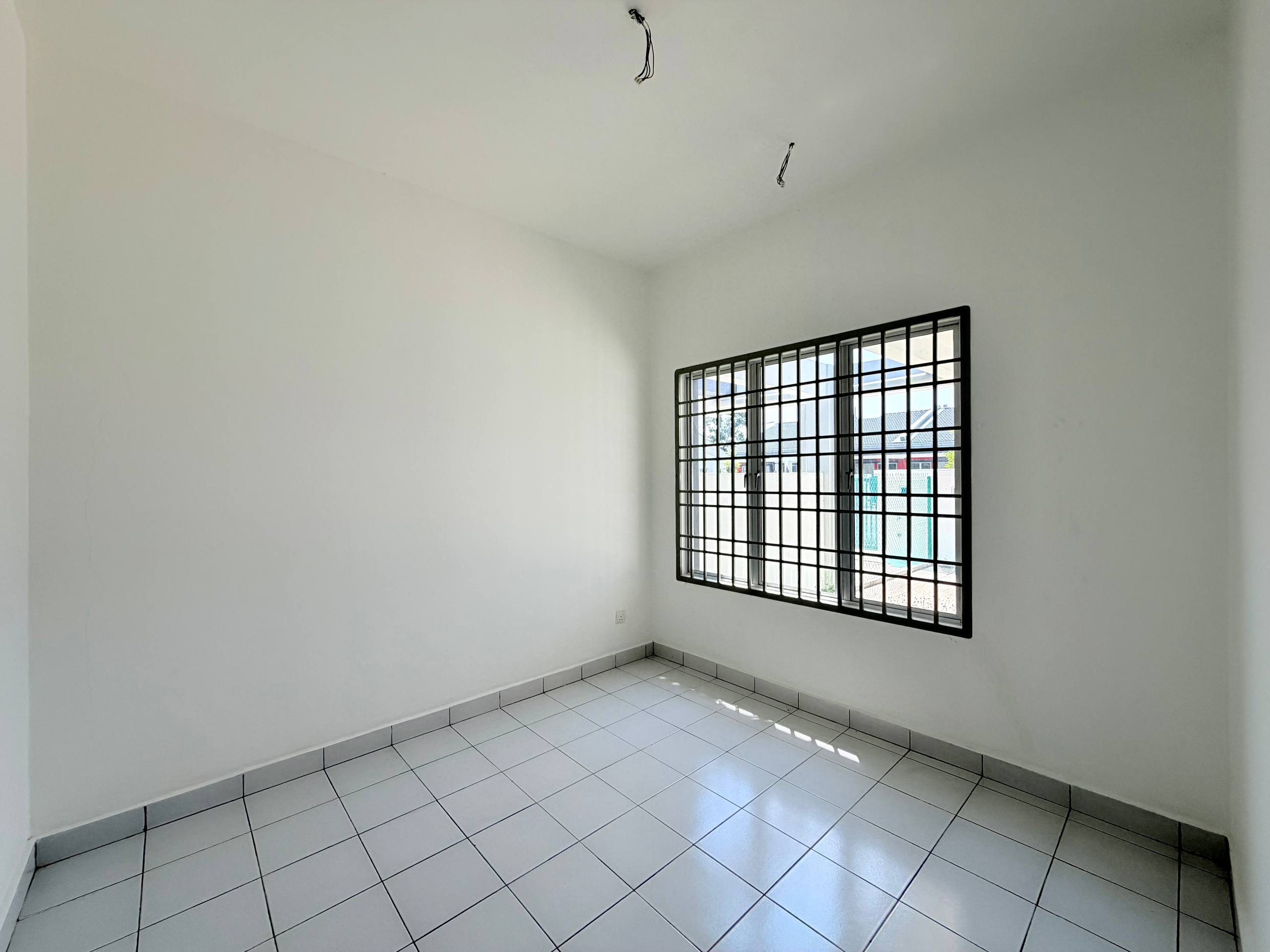 RUMAH BARU! 1 Storey Terrace, Taman Salak Kasturi, Sepang - Image 12