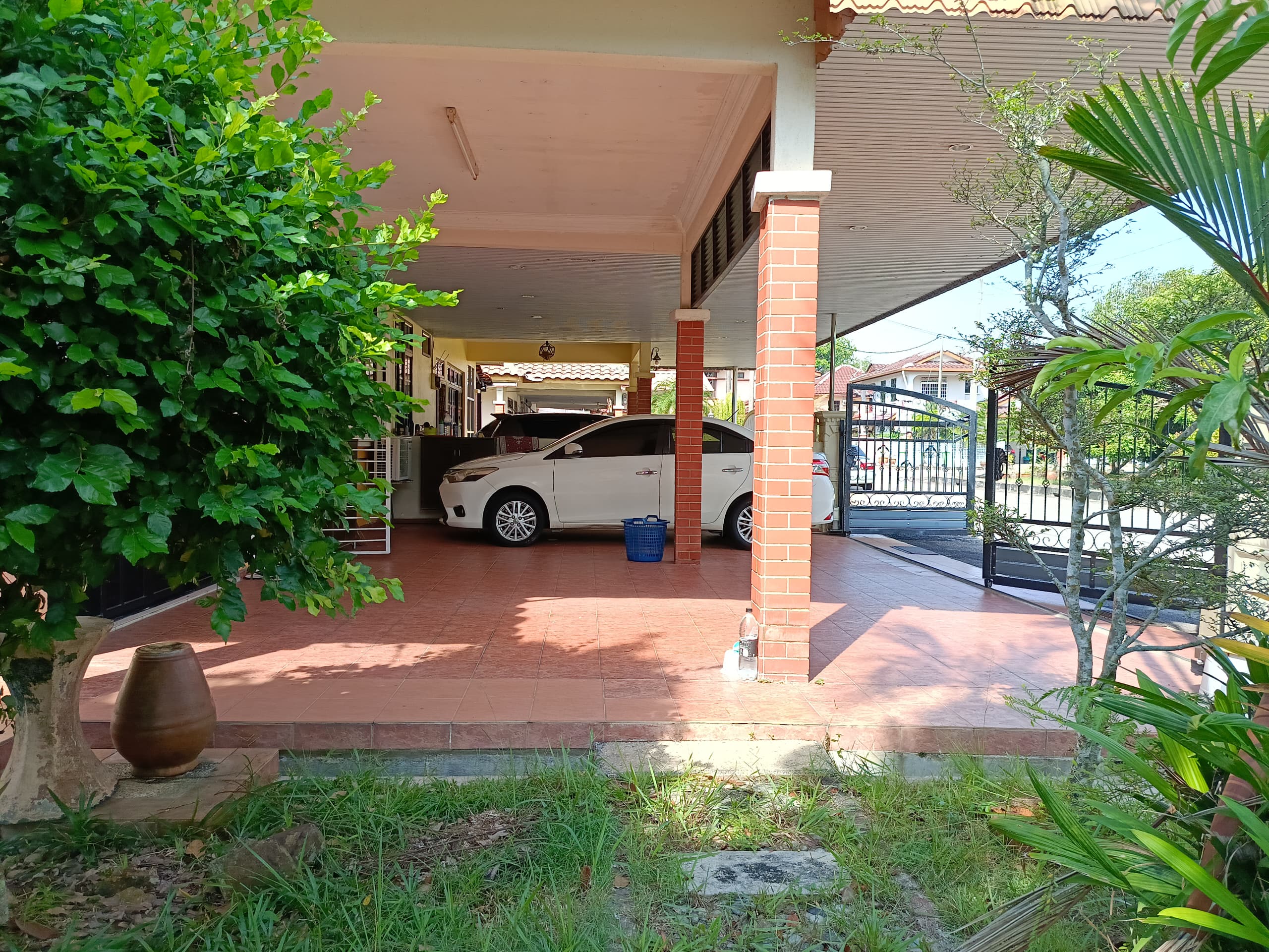 Spacious 4BR Single Storey Semi-D For Sale at Taman Bertam Permai - Freehold - Image 3