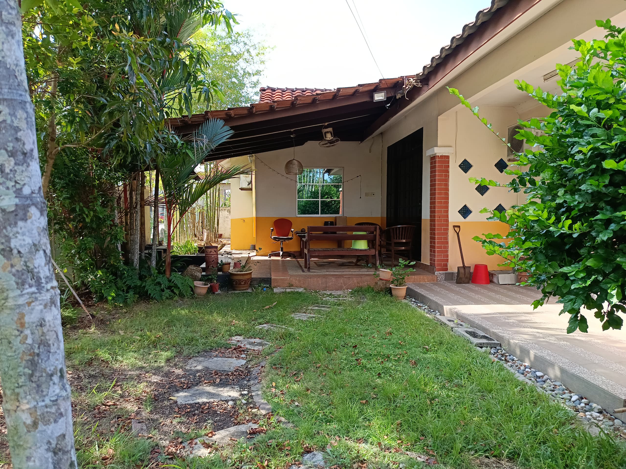 Spacious 4BR Single Storey Semi-D For Sale at Taman Bertam Permai - Freehold - Image 4