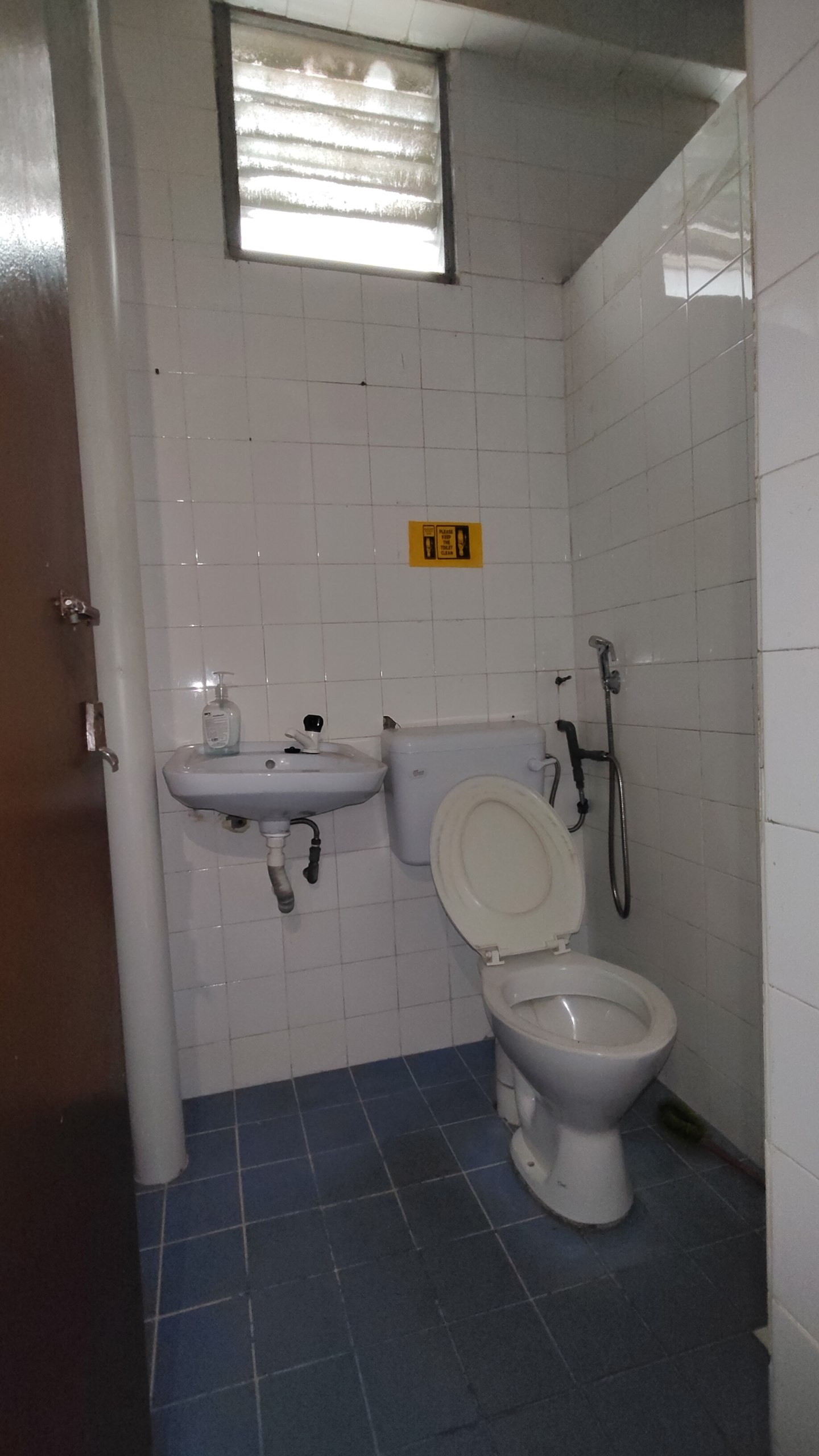 FOR RENT | 2ND FLOOR SHOP OFFICE Bukit Kuda Facing Main Road, Klang Rm1000 - Image 4