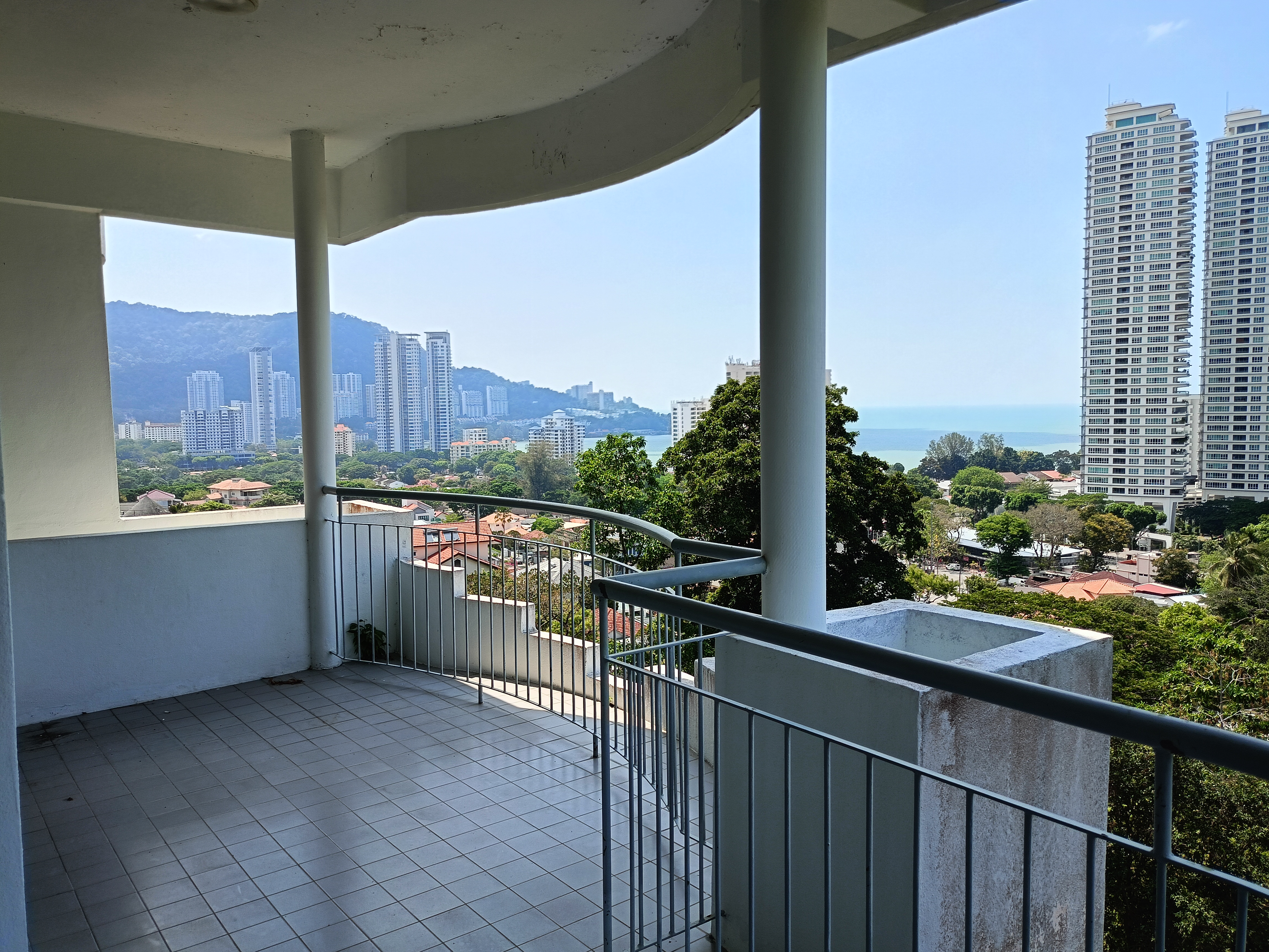 Villa Mutiara Duplex( Penthouse) @ Puncak Bukit Mutiara,11200 Tanjung Bungah, Penang - Image 7