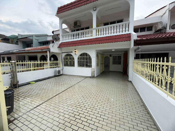 2 Storeys (Extended & Renovated)@ Zone F Sri Petaling Kuala Lumpur