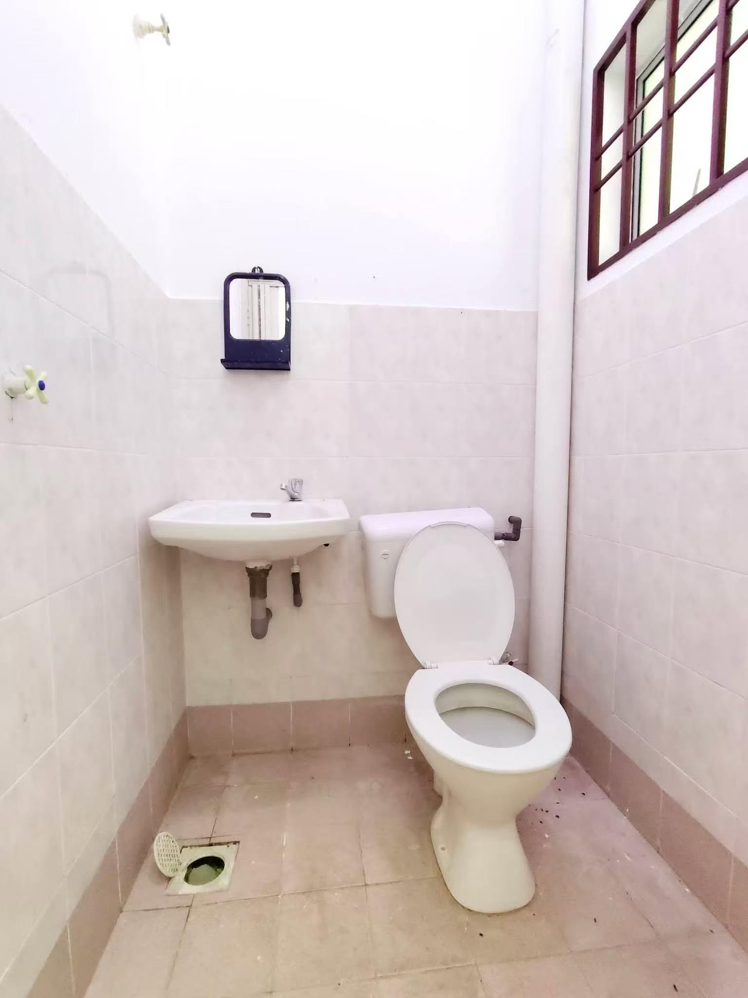 Batu Gajah Metro Pengkalan Single Storey Terrace House for Sale - Image 9