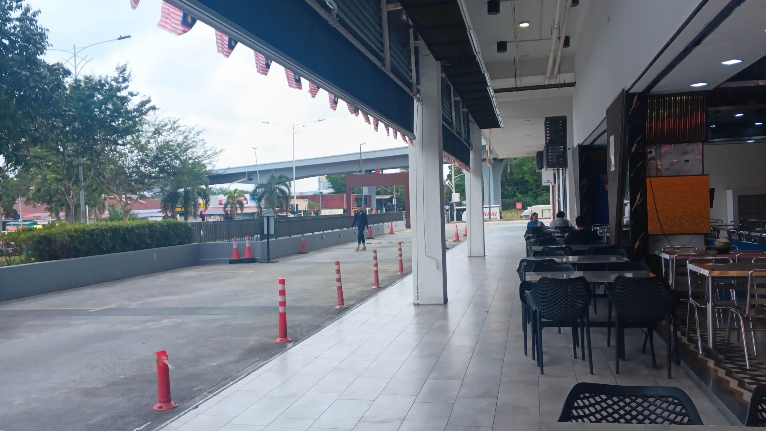 Emporis Kota damansara office lot for rent Petaling jaya Selangor good investment 