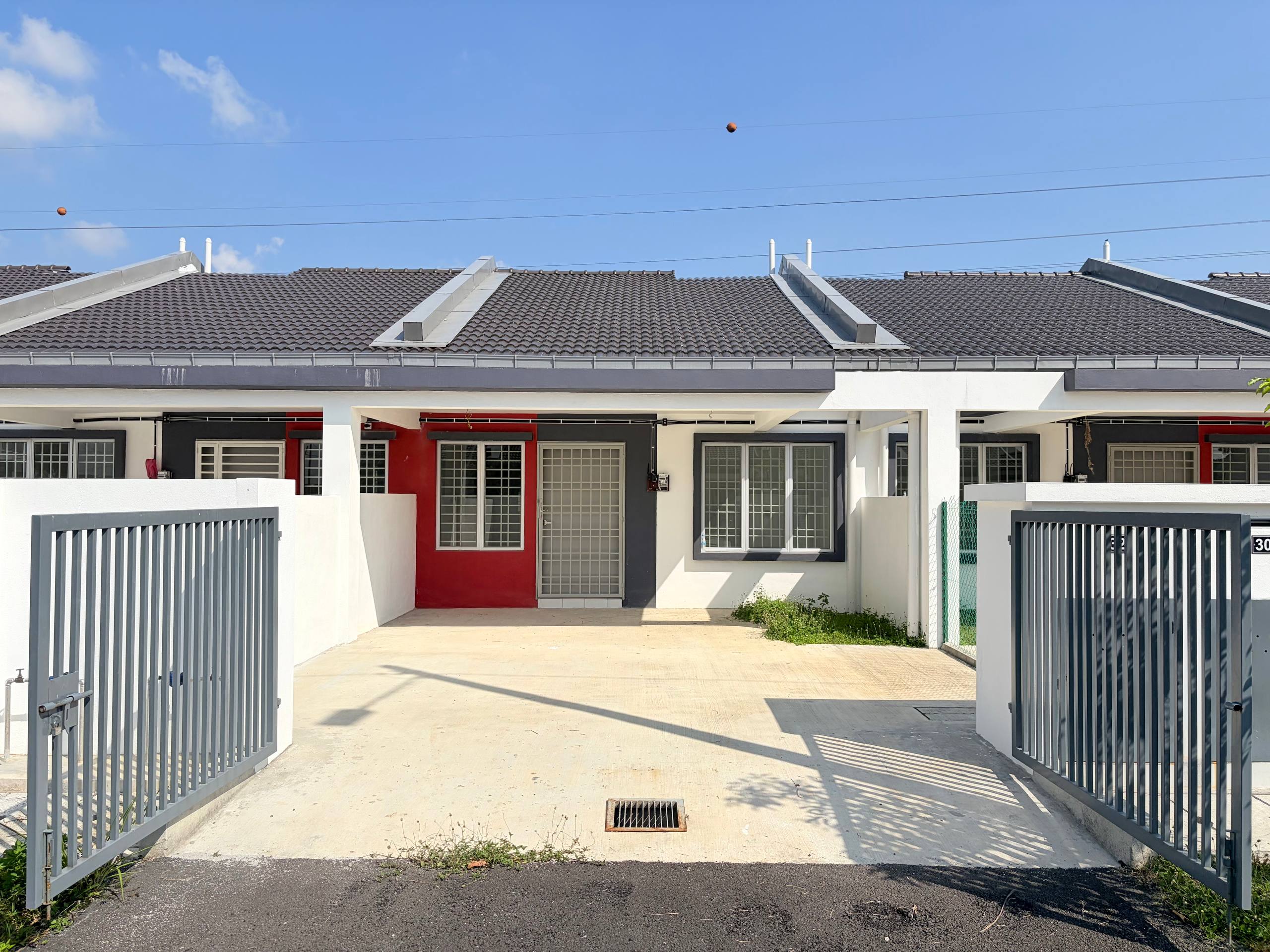 RUMAH BARU! 1 Storey Terrace, Taman Salak Kasturi, Sepang