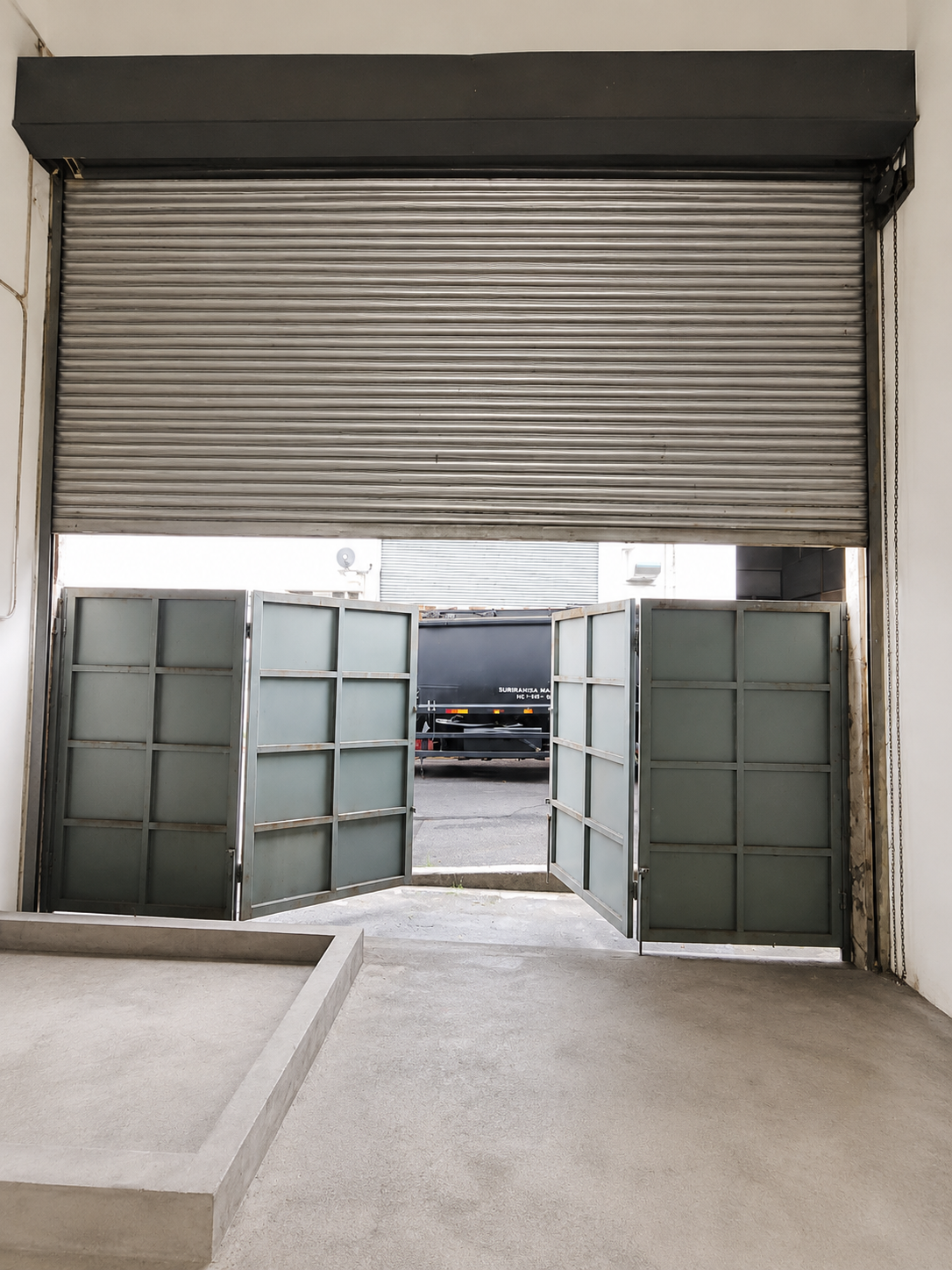 3,600 sqft Factory Warehouse For Rent Taman Perindustrian Sawit Baru, Kulai | RM2,800 - Image 2