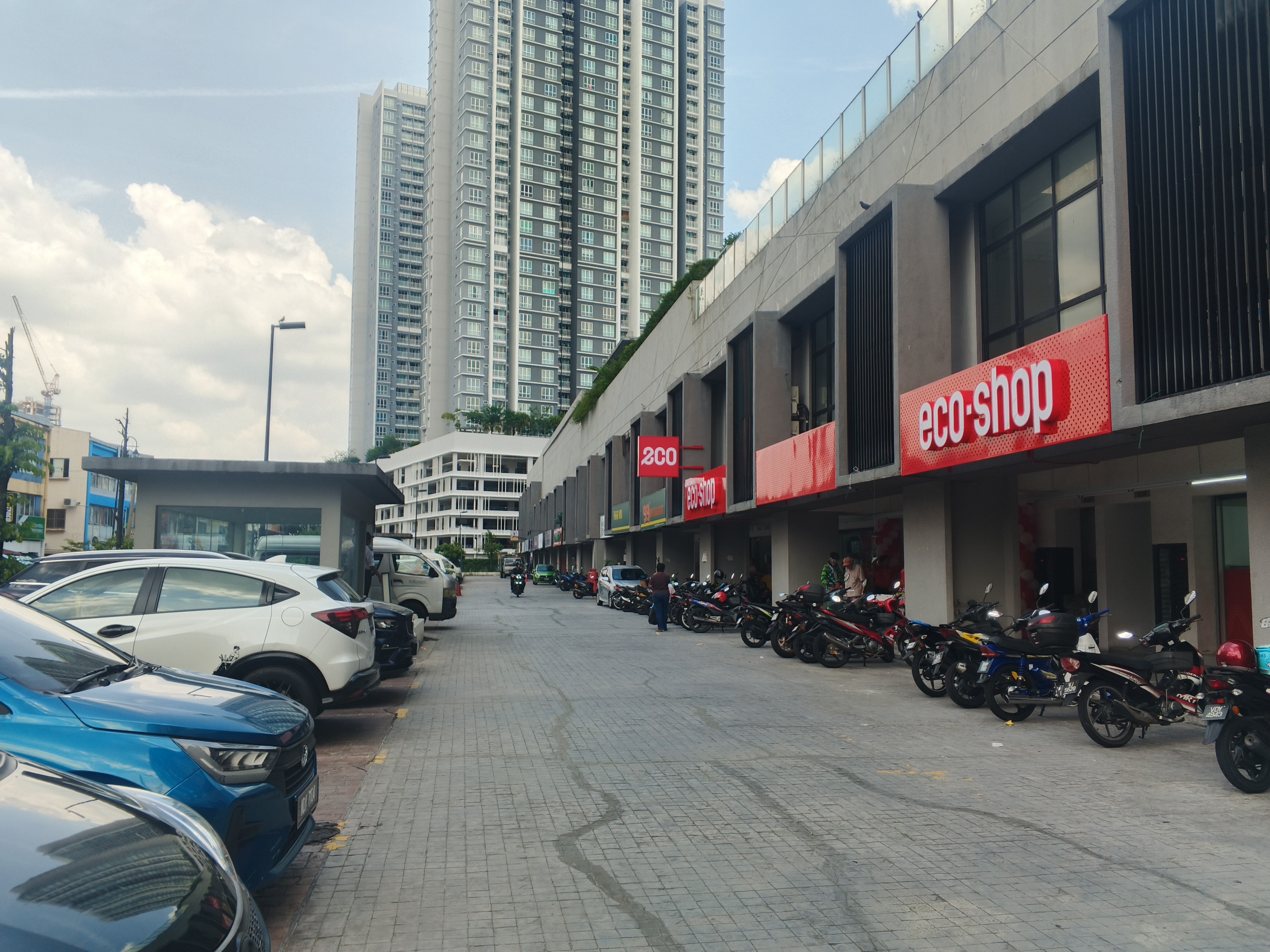 Glomac Centro Kayu Ara Shop lot ground floor for rent Petaling jaya  - Image 5