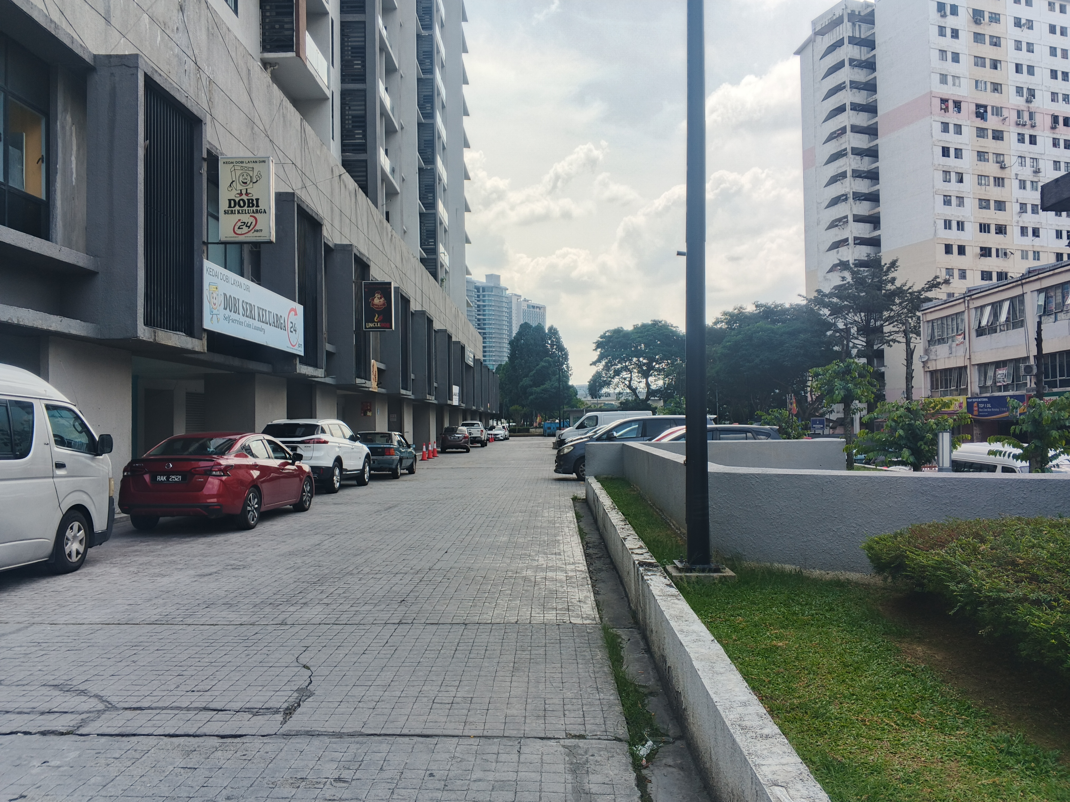 Glomac Centro Kayu Ara Shop lot ground floor for rent Petaling jaya  - Image 3
