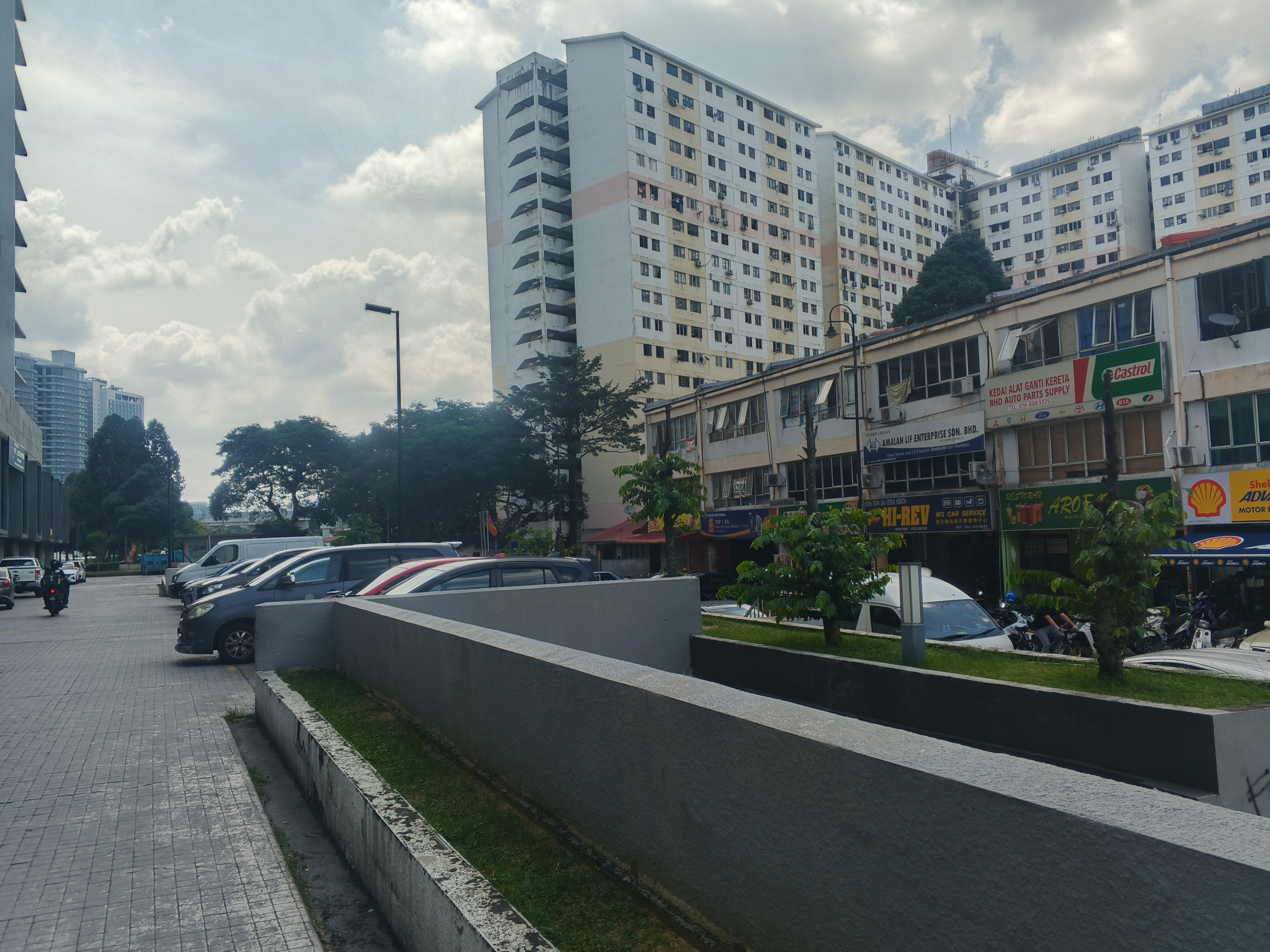 Glomac Centro Kayu Ara Shop lot ground floor for rent Petaling jaya  - Image 4