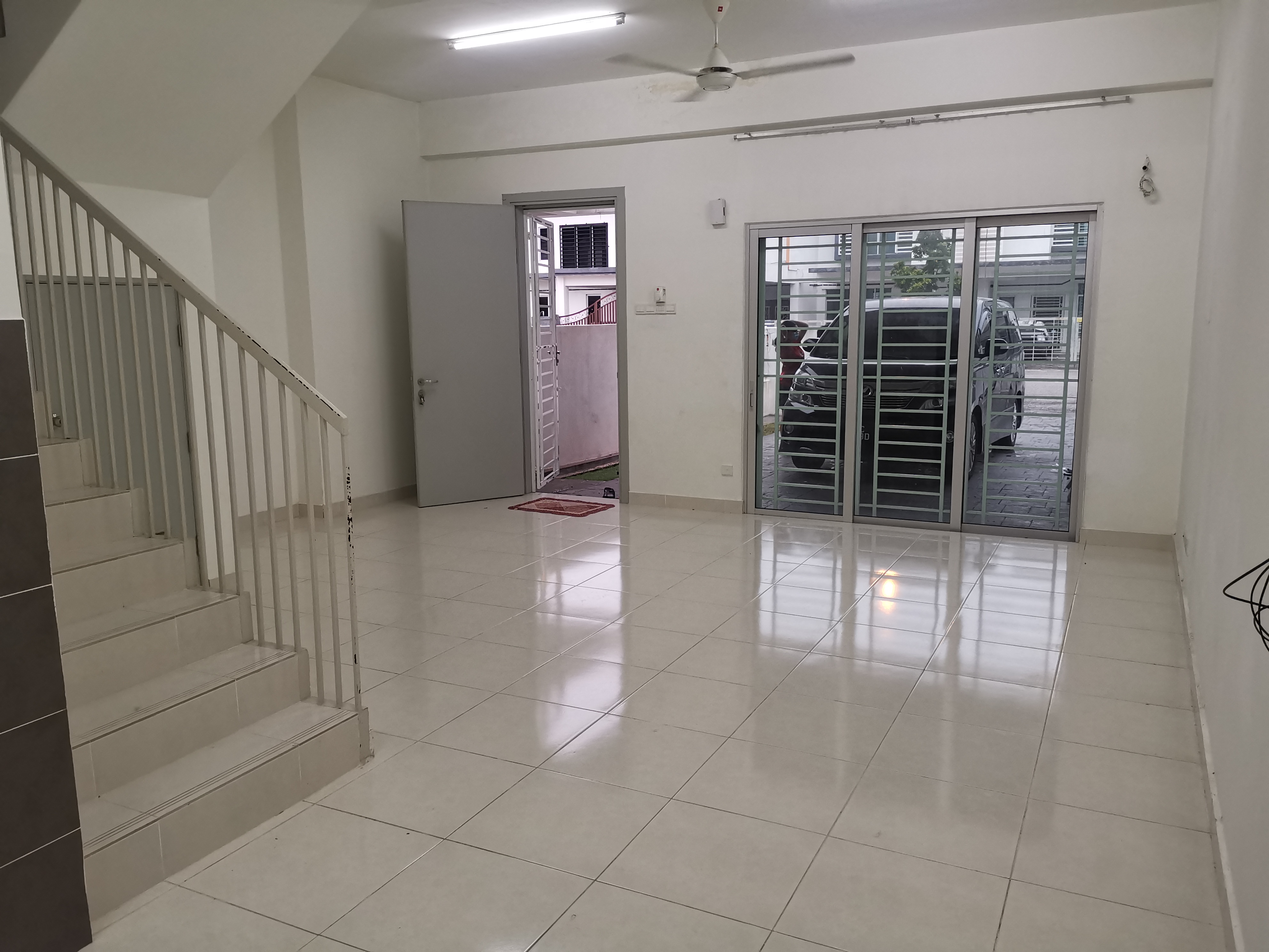 Hill Park Cherry 3 4-Bedroom Double Storey Terrace Home - Image 2