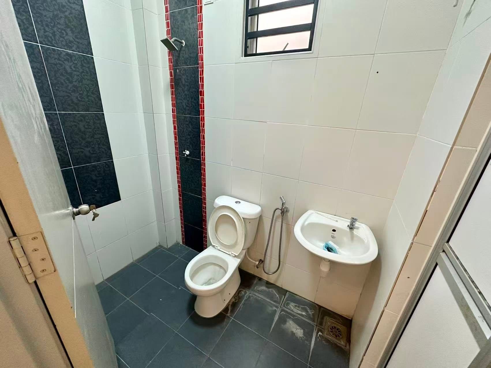 BELOW MARKET VALUE SPPK Taman Casa Lapangan Double Storey Terrace House For Sale Ipoh  - Image 6
