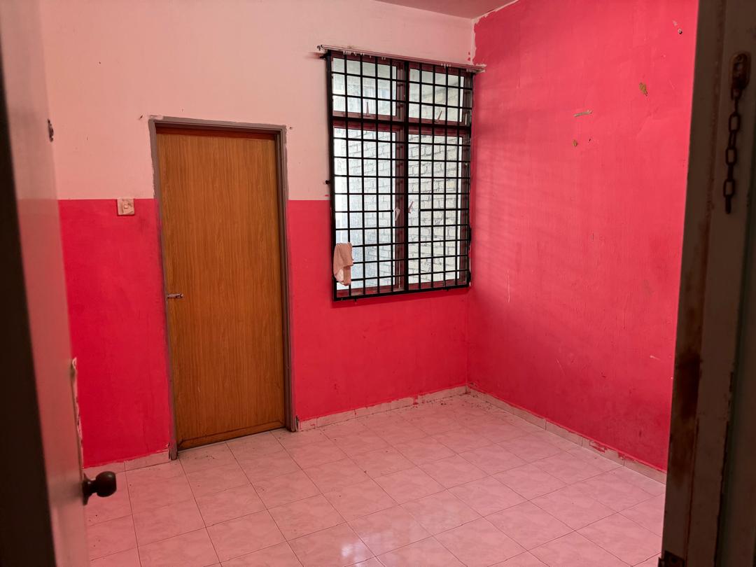4BR Double Storey Terrace For Sale @ Taman Air Tawar Indah | Freehold - Image 4