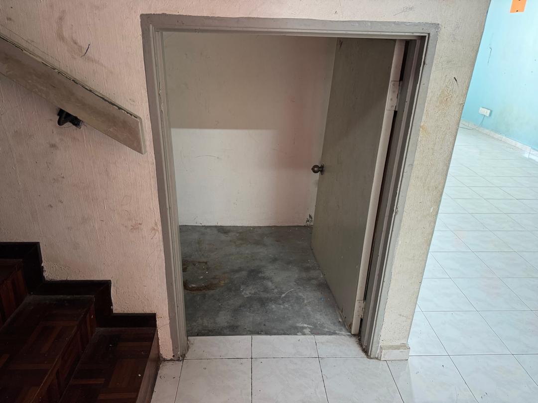 4BR Double Storey Terrace For Sale @ Taman Air Tawar Indah | Freehold - Image 6