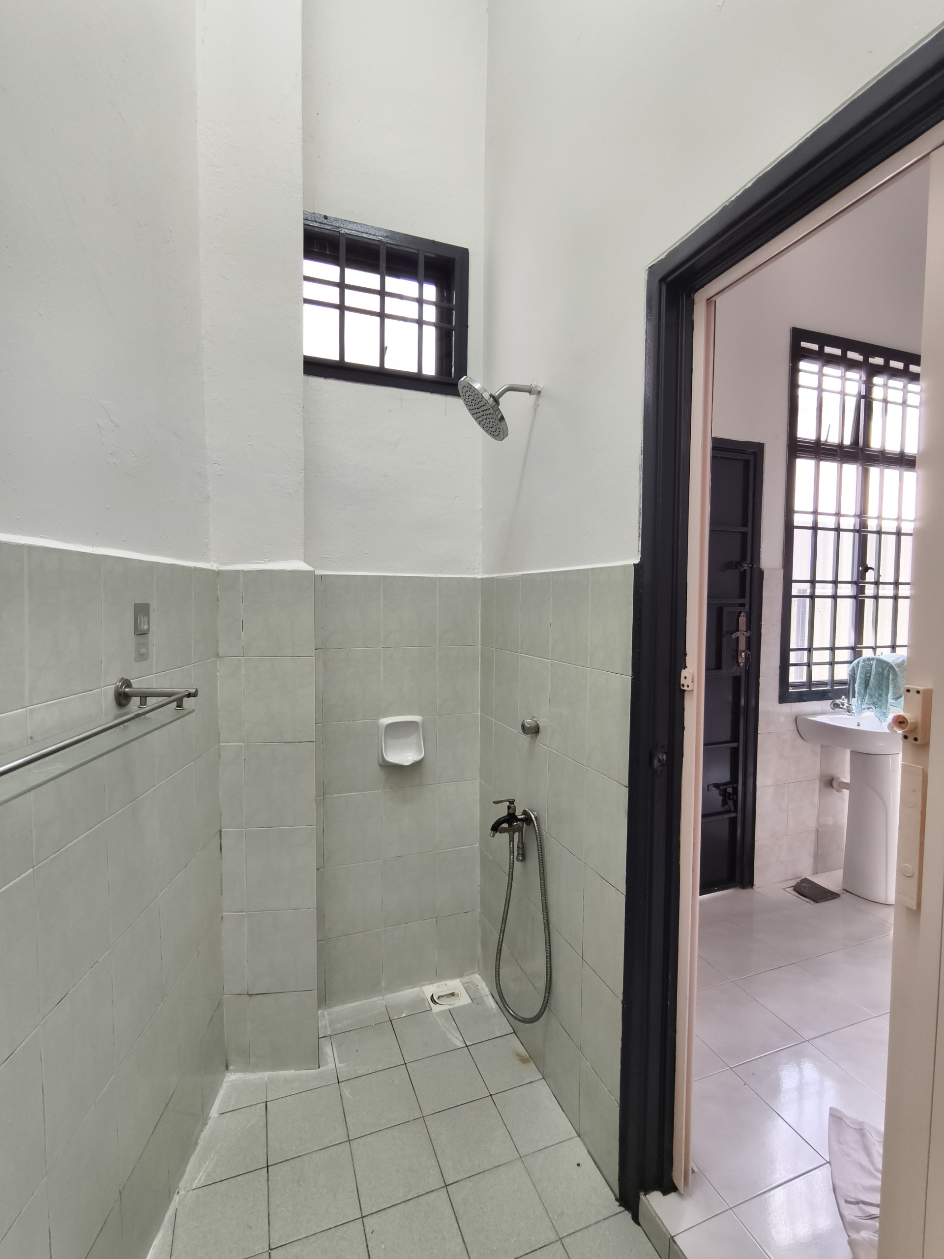 Oversized Land Single Storey House Taman Kulai Utama | 2,465 sqft Land | RM560K - Image 11