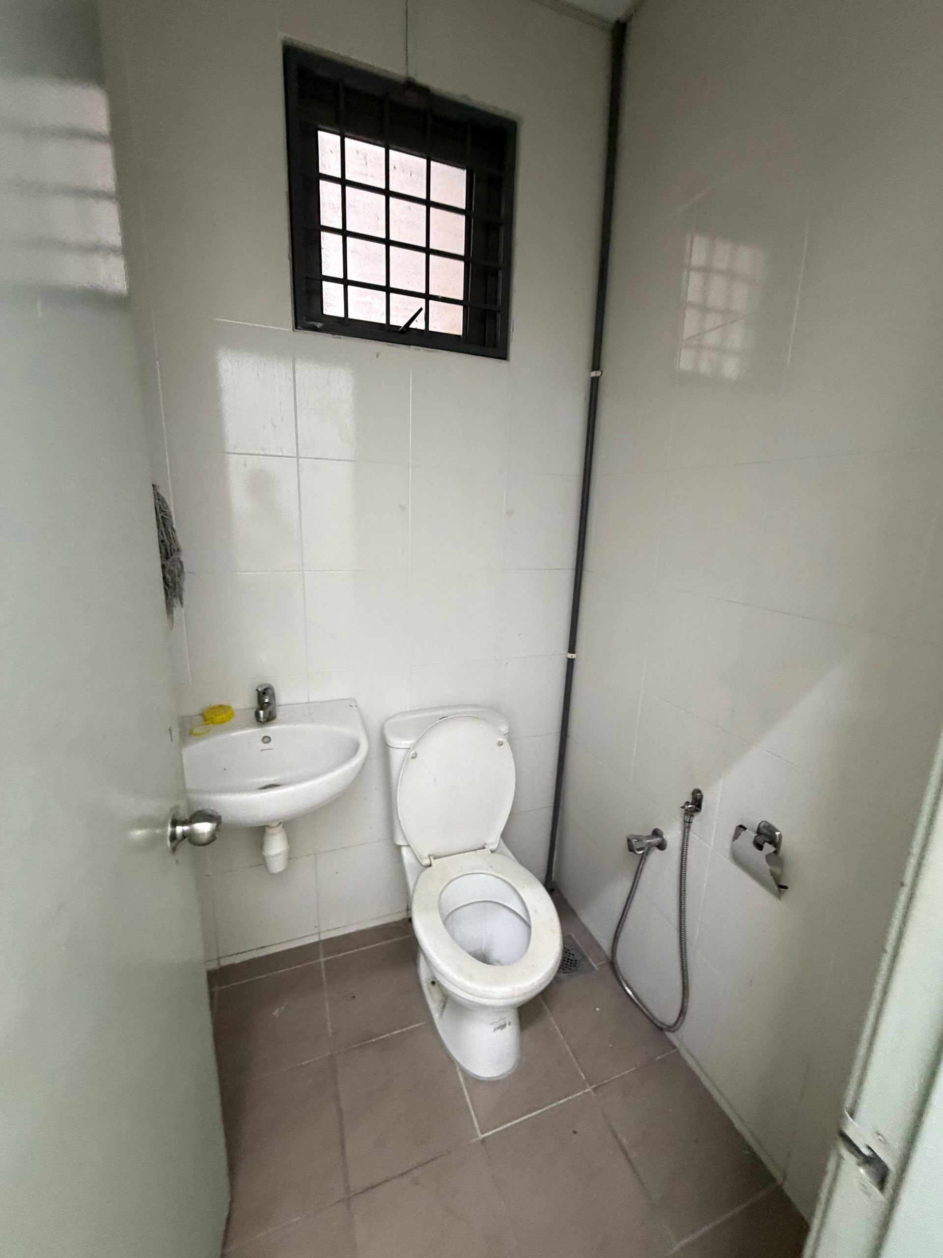 Sungai besi Kuala Lumpur Shop lot ground floor for rent - Image 4
