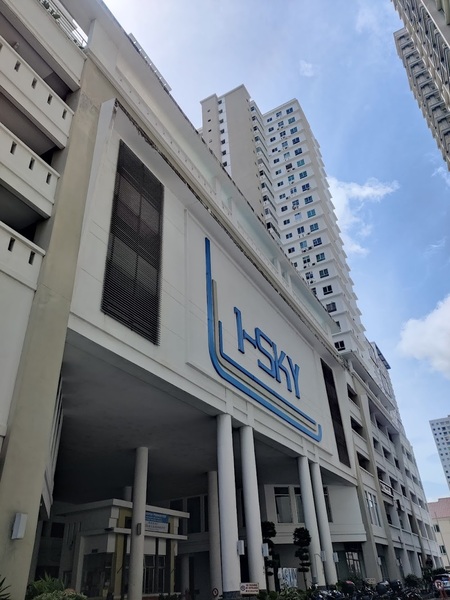 Fully Furnished Condominium For Sale At 1-Sky, The One, Bayan Baru Penang - Image 2