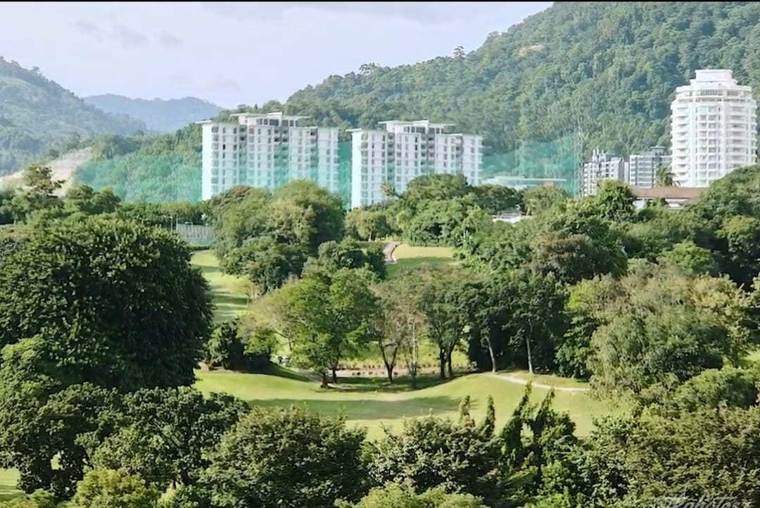 Fully Furnished Condominium For Sale At 1-Sky, The One, Bayan Baru Penang - Image 17